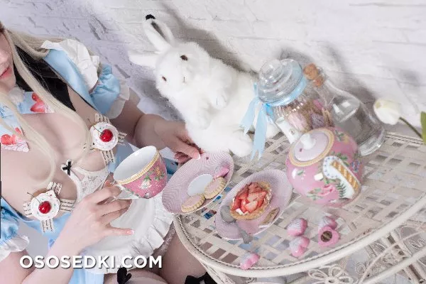 Candy Balll - Alice in Easterland - 31
