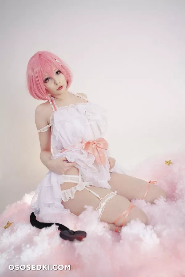 Akariia - Momo - 4