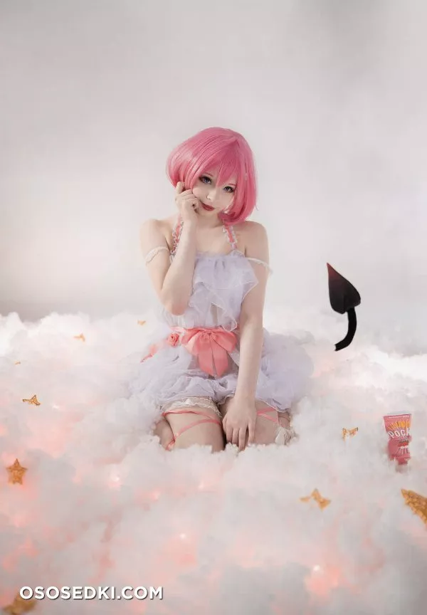 Akariia - Momo - 6