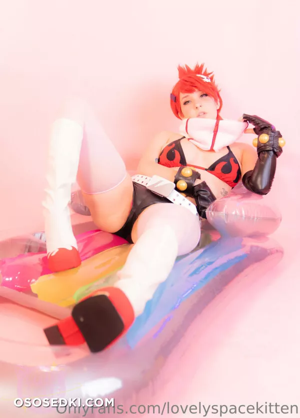 Lovely Space Kitten - Yoko Frankie - 2