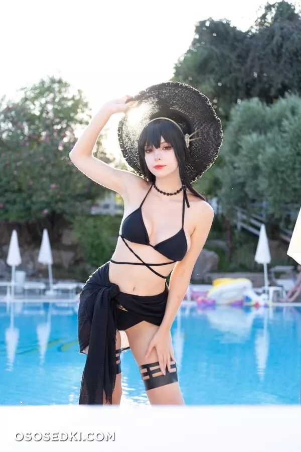 Himeecosplay - Yor bikini - 3