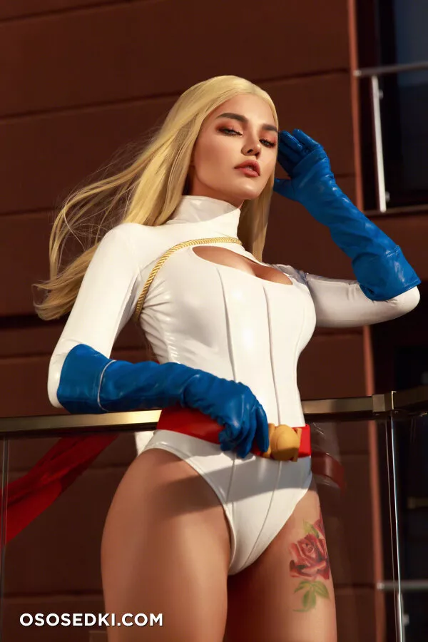 Kalinka Fox - Power Girl - 12