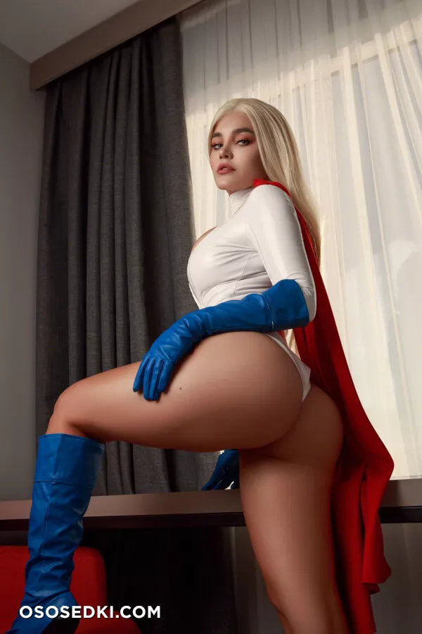 Kalinka Fox - Power Girl - 20