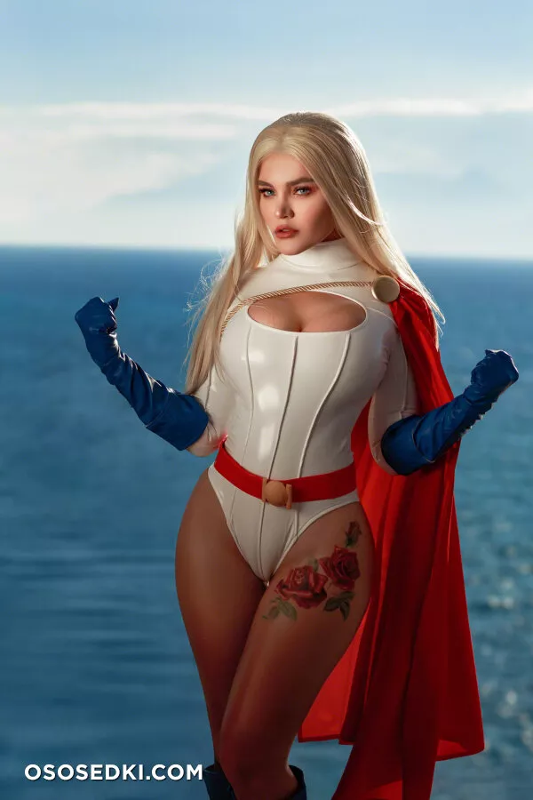 Kalinka Fox - Power Girl - 4