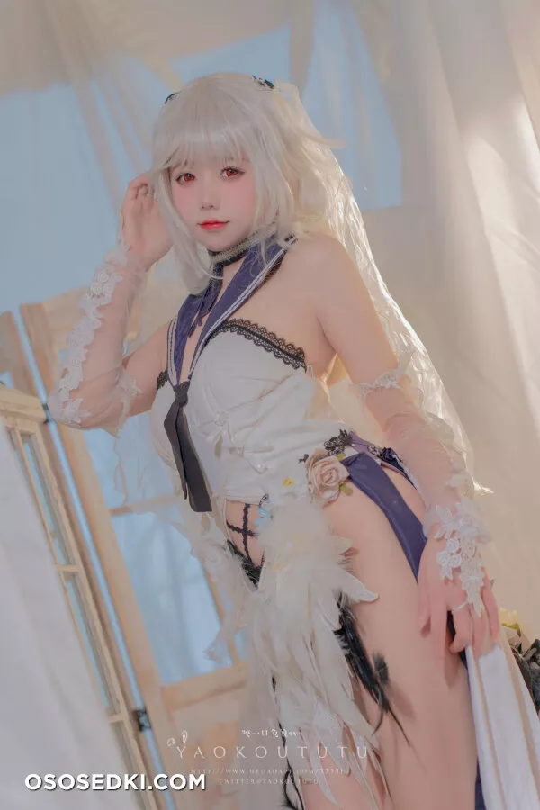 咬一口兔娘ovo 梳妆的大小姐-可畏 - 24