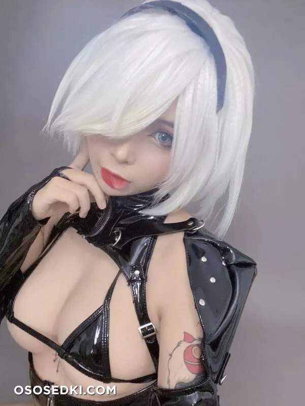 Umeko J - 2B Latex - 192