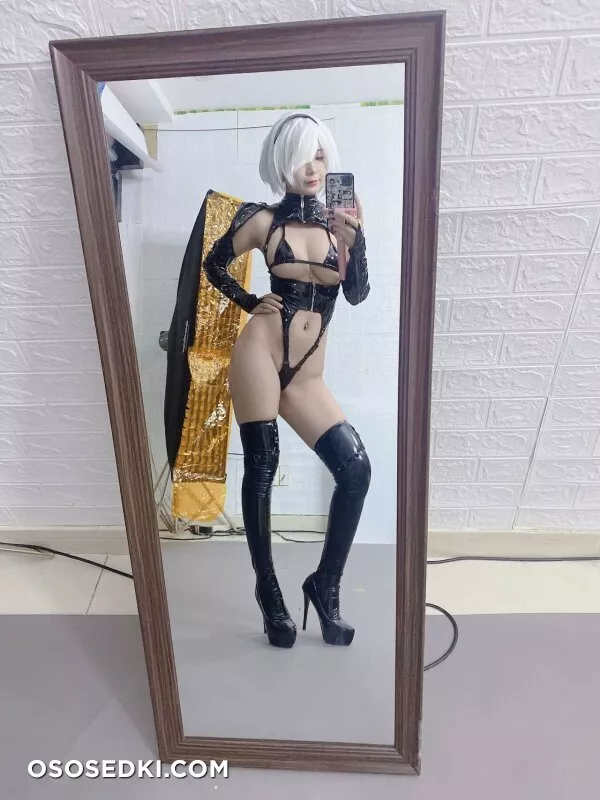 Umeko J - 2B Latex - 196