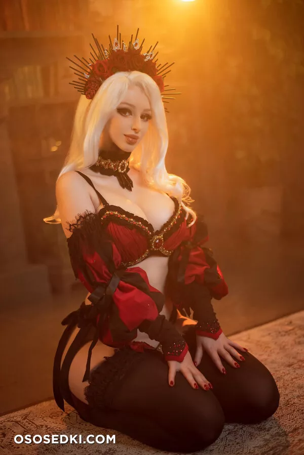 Lady Melamori - Carmilla - 9