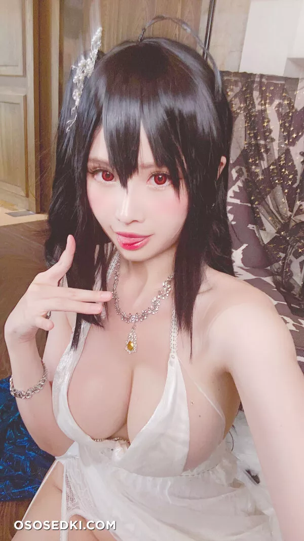 Kaya Huang - Taihou - 53