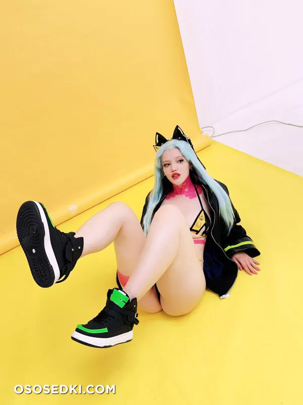 Lada Lyumos - Rebecca - 24