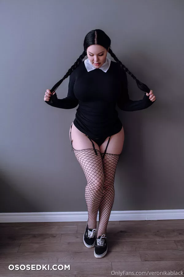 Veronika Black - Wednesday - 9