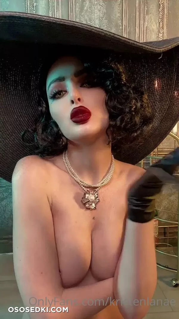 Kristen Lanae - Lady Dimitrescu - 82