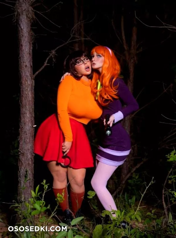 BishoujoMom Nude Velma Daphne Cosplay - 2