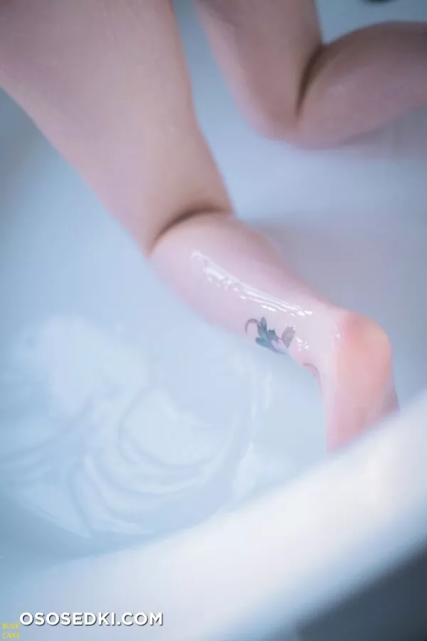 [Son Ye-Eun 손예은] 2B [BLUECAKE] - 79
