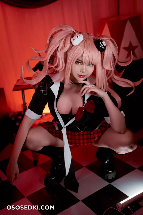 ZinieQ - Junko Enoshima - 18