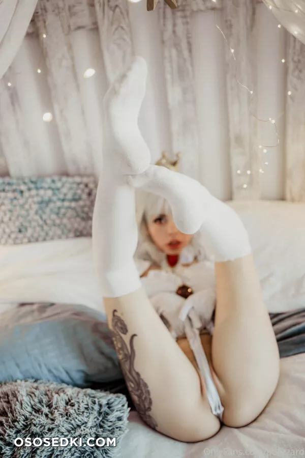Amanda Welp - Booette - 10