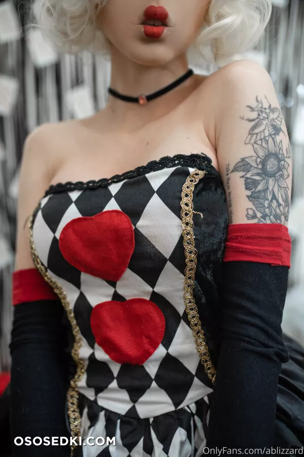 Amanda Welp - Queen of Hearts - 6