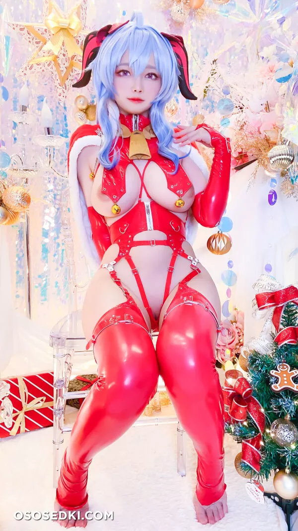 Arty Huang - Santa Ganyu - 10