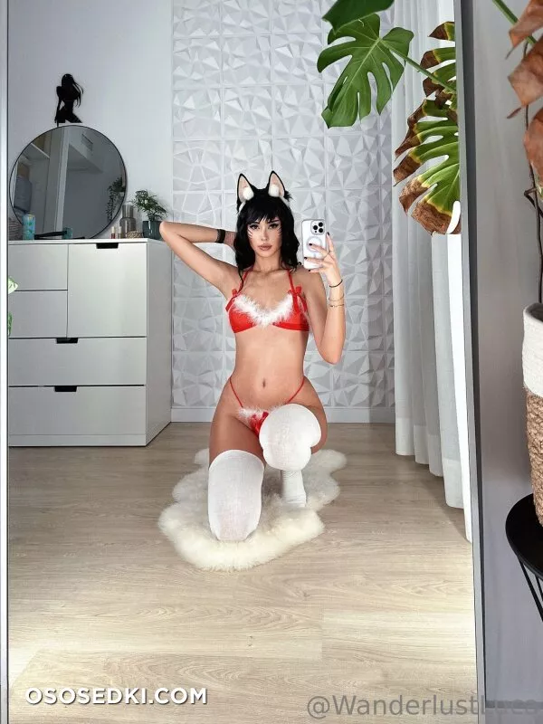 Wanderlustluca - Christmas Ahri - 40