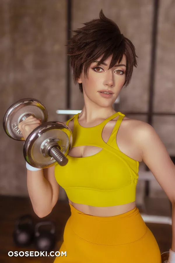 Narga Aoki - Workout with Tracer - 10