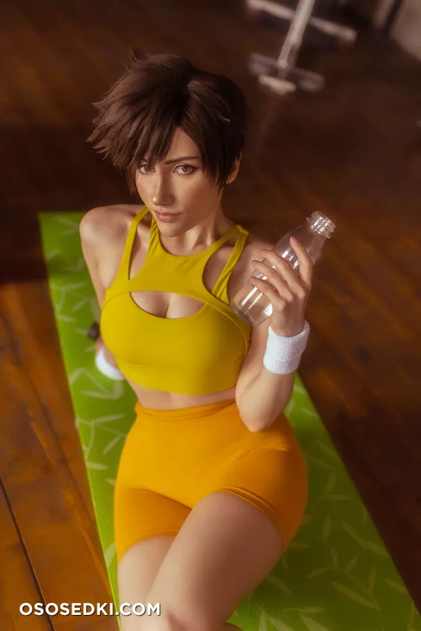 Narga Aoki - Workout with Tracer - 14