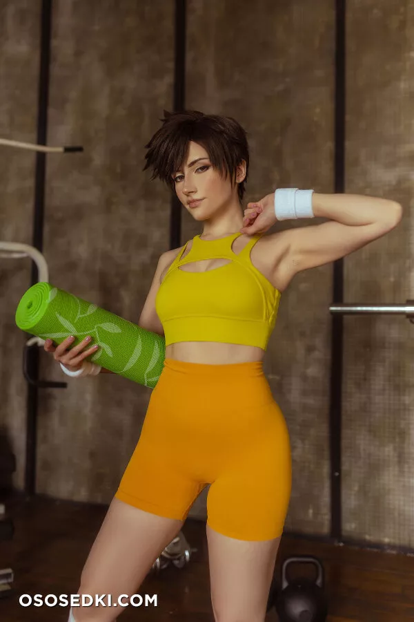 Narga Aoki - Workout with Tracer - 16