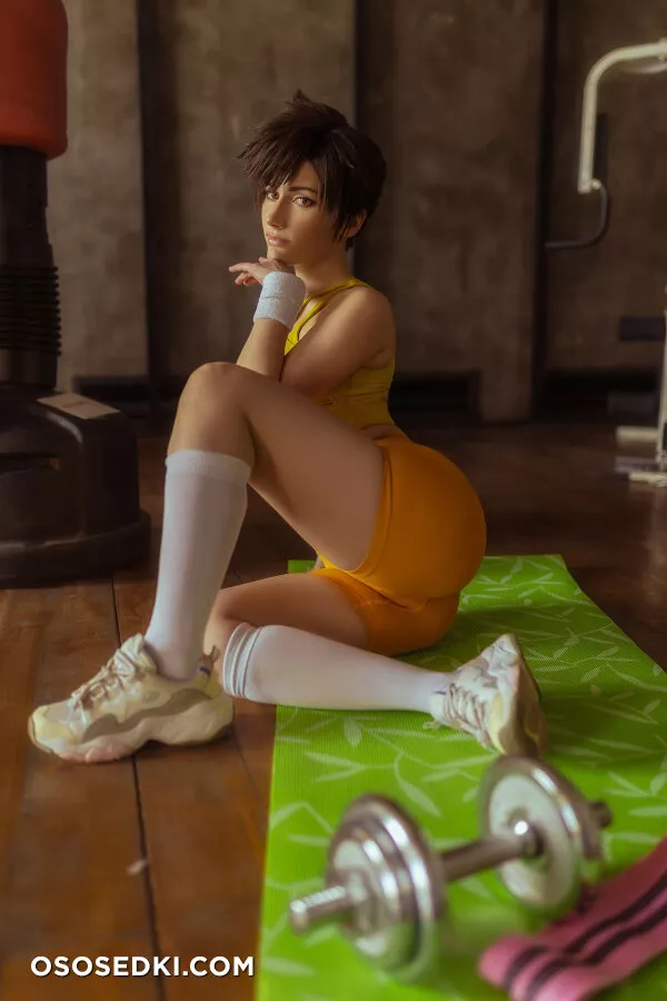 Narga Aoki - Workout with Tracer - 17