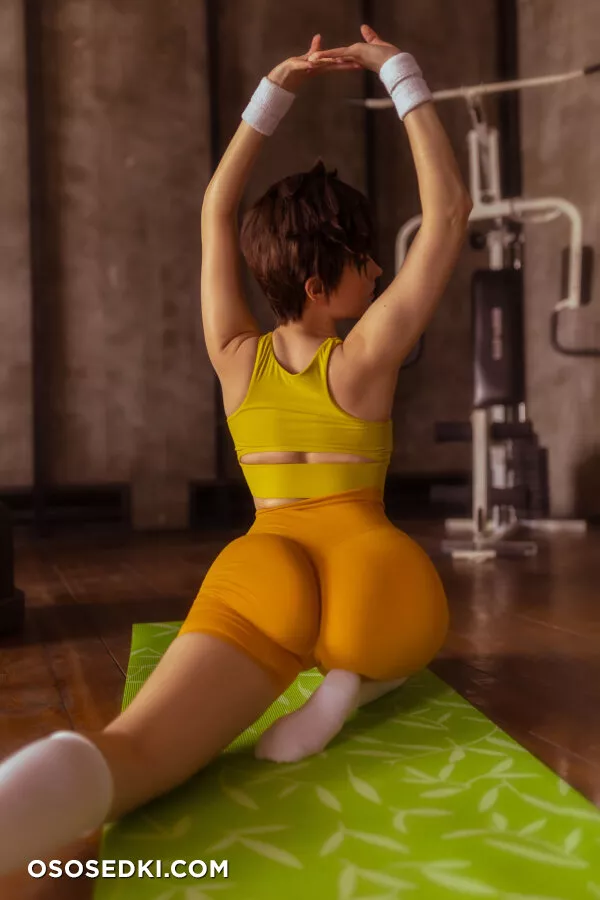 Narga Aoki - Workout with Tracer - 21
