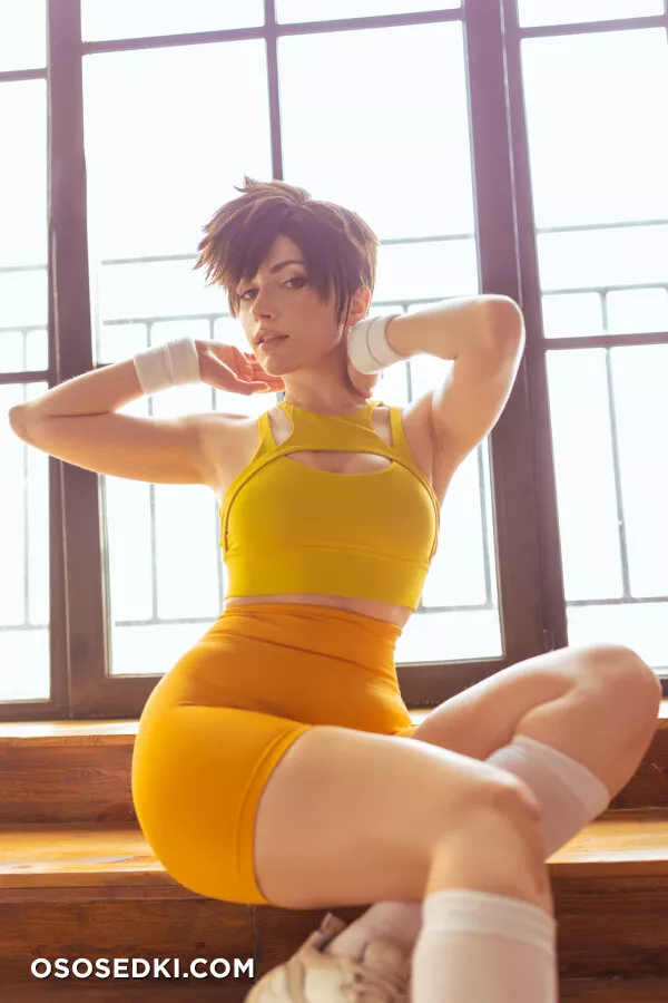 Narga Aoki - Workout with Tracer - 25