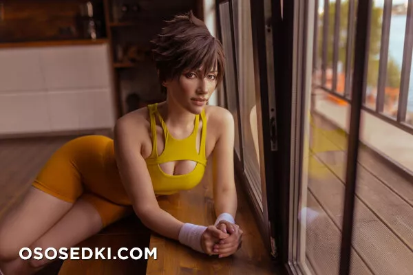 Narga Aoki - Workout with Tracer - 30