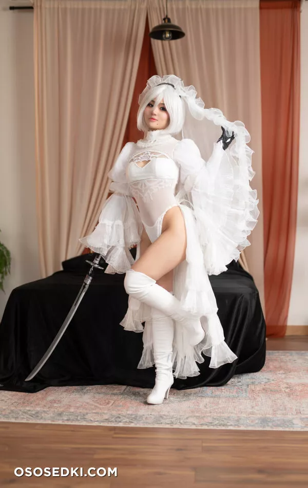 UNa Cosplayer - Bride 2B - 1