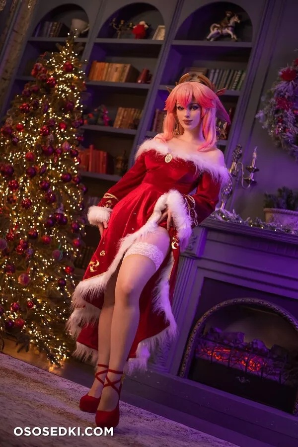 Lady Melamori - Yae Miko Christmas - 13