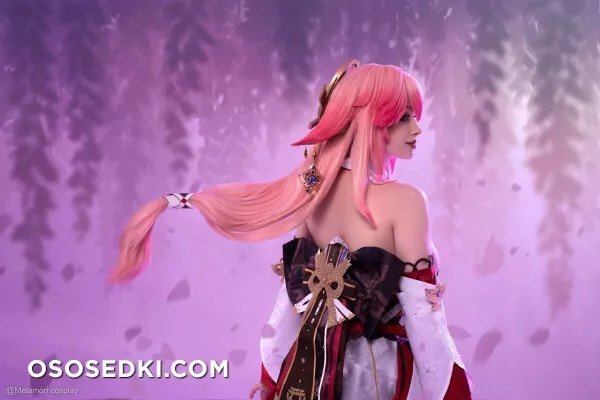 Lady Melamori - Yae Miko - 9