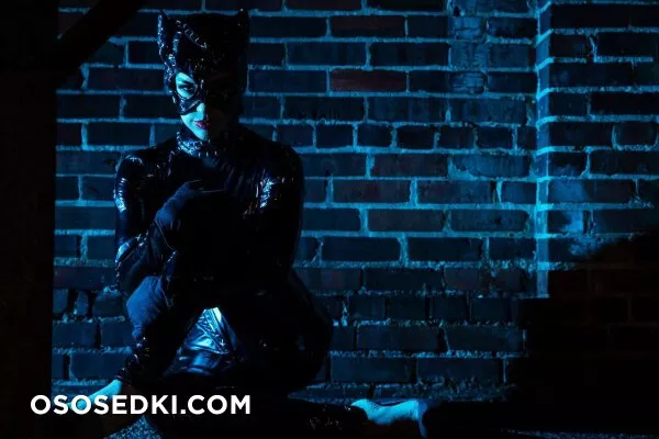 Alex Zedra - Catwoman - 13