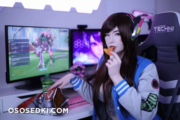 Lynie - D.Va - 33