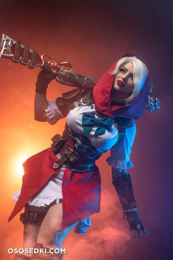 Lady Melamori - Ashe Red Hood Riding Wood - 12