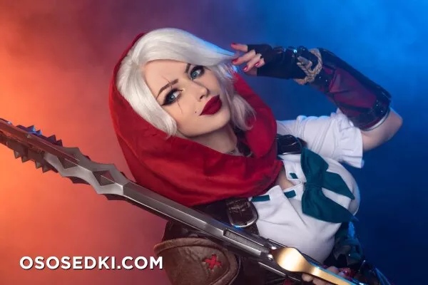 Lady Melamori - Ashe Red Hood Riding Wood - 13