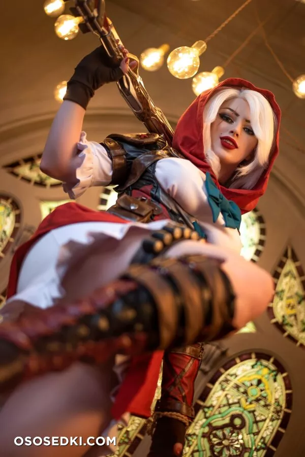 Lady Melamori - Ashe Red Hood Riding Wood - 19