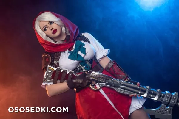 Lady Melamori - Ashe Red Hood Riding Wood - 6