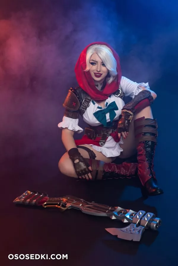 Lady Melamori - Ashe Red Hood Riding Wood - 9