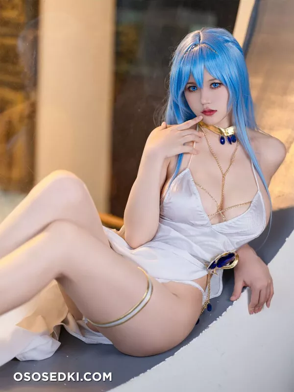 小仓千代w - Helm - 4