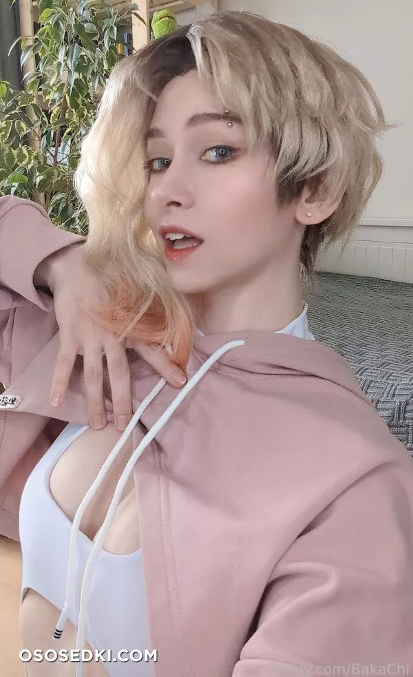 BakaChi - Gwen - 35