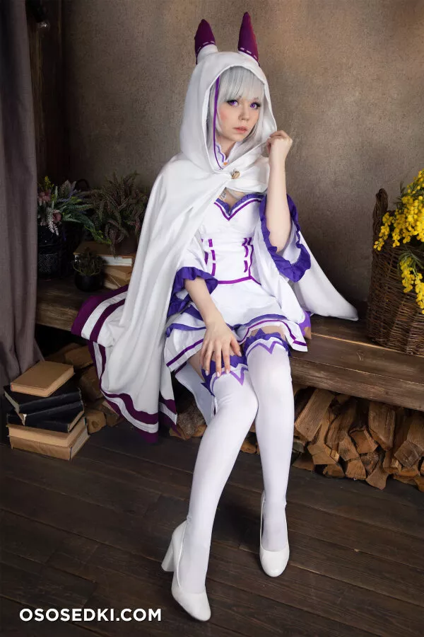 Caticornplay - Emilia - 33
