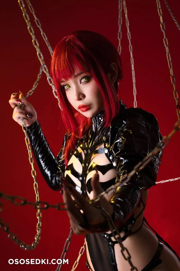 Umeko J cosplay Makima Latex - Chainsaw Man - 24