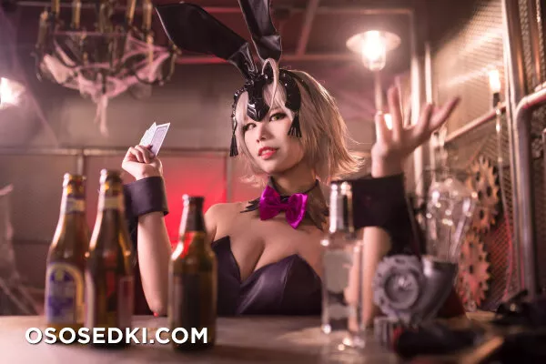 Kaya Huang - Jeanne Alter Bunny - 1