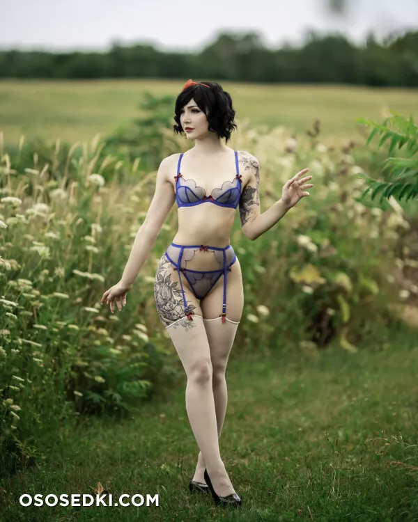 Luxlo - Snow White Boudoir - 25