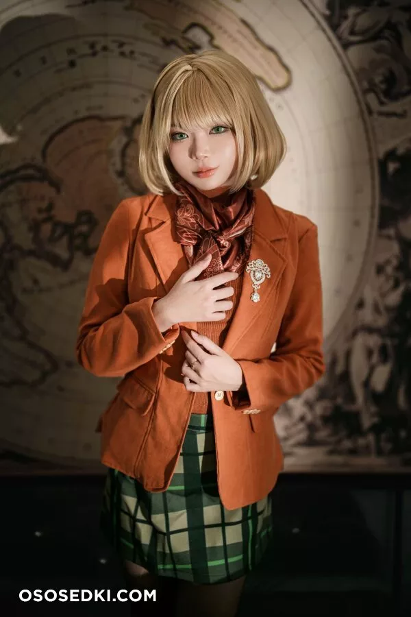 Ashley Graham (Resident Evil) - ZinieQ - 3