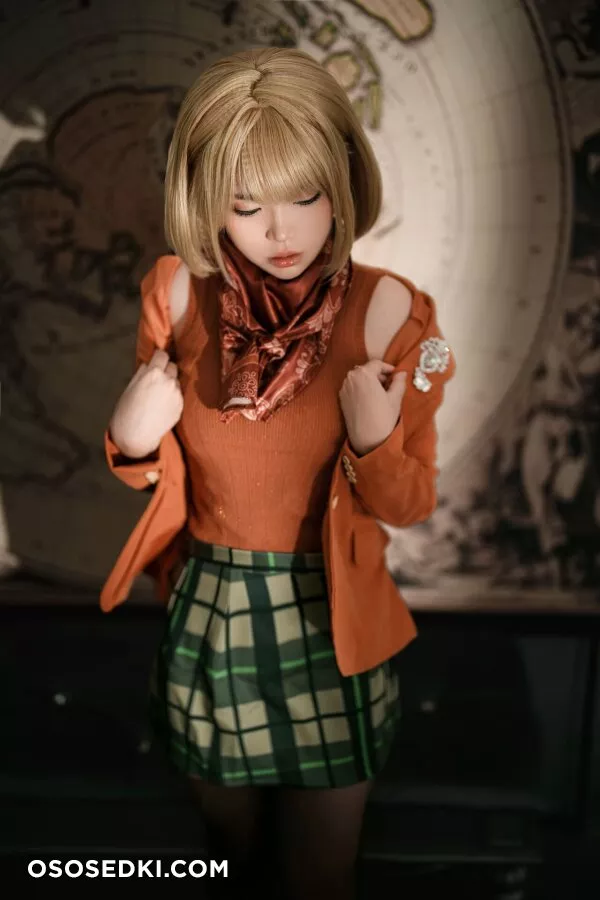 Ashley Graham (Resident Evil) - ZinieQ - 4