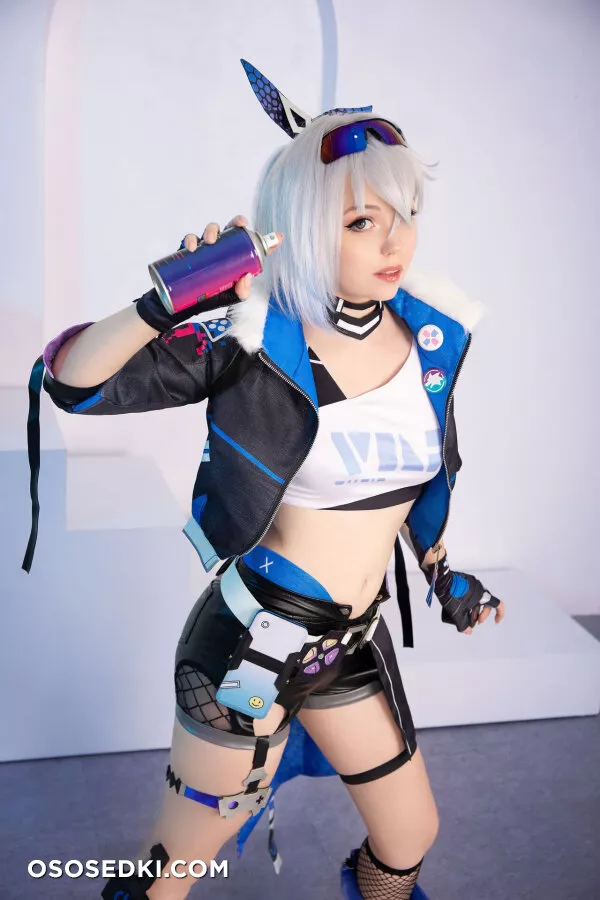 Caticorncosplay - Silver wolf - 1