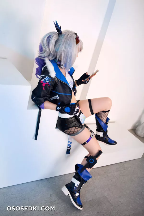 Caticorncosplay - Silver wolf - 9